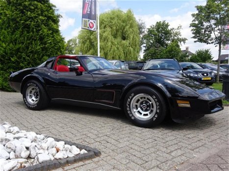 Chevrolet Corvette - 350 V8 Targa Automaat 1980 Zwart / Rood - 1