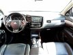 Mitsubishi Outlander - 2.0 PHEV Instyle (leer, schuifdak, camera, xenon) - 1 - Thumbnail