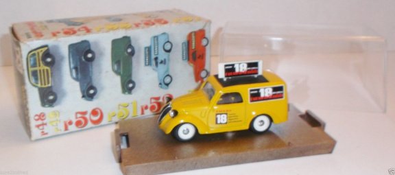 1:43 Brumm Fiat 500 Commerciale Delivery Amaro 1936 - 1949 - 0