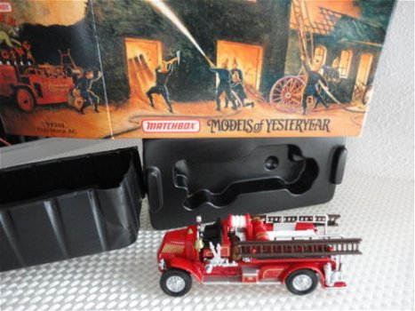 1:43 Matchbox 1920 Mack AC Fire Engine brandweer - 0