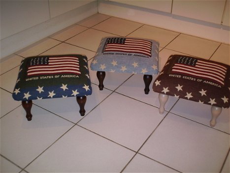 Footstool USA lichtblauw - NIEUW - 550 licht kersen. - 4