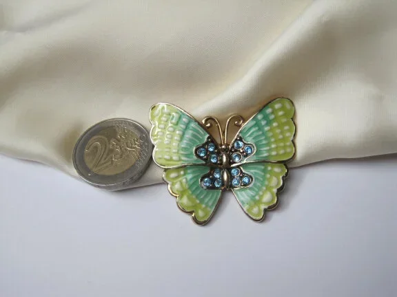 Broche Monet goudkleurige vlinder met groen tinten emaille 4.6x3.8 cm. - Afbeelding 2
