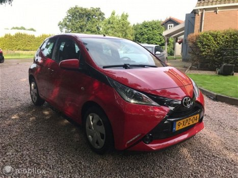 Toyota Aygo - 1.0 VVT-i x-play - 1