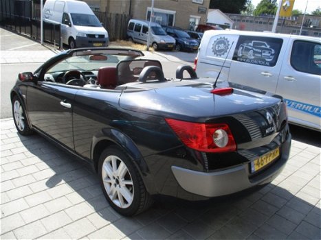 Renault Mégane coupé cabriolet - 2.0-16V Privilège Luxe - 1