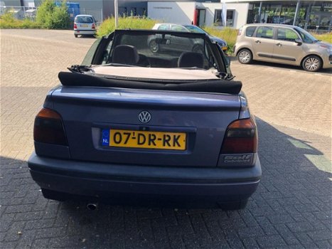 Volkswagen Golf Cabriolet - 2.0 Avantgarde - 1