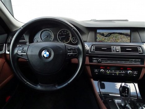 BMW 5-serie - 523i High Executive Automaat | Bi-Xenon | Navi proff - 1