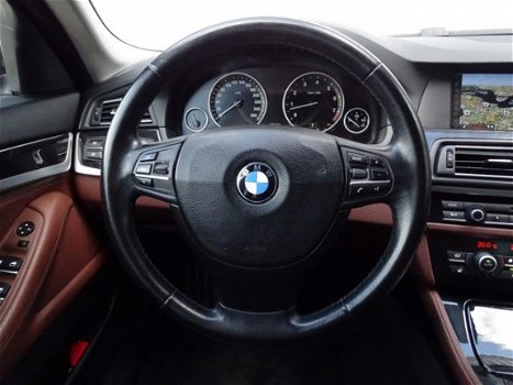 BMW 5-serie - 523i High Executive Automaat | Bi-Xenon | Navi proff - 1