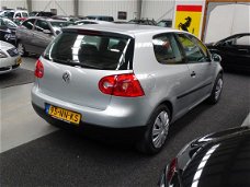 Volkswagen Golf - 1.6 FSI Comfortline Airco Stuurbekrachtiging Youngtimer