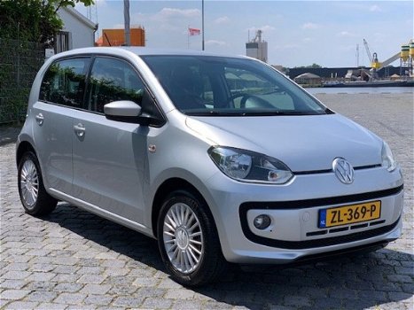 Volkswagen Up! - 1.0 high up 5-Drs, Airco, Rijklaar - 1