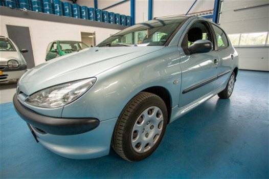 Peugeot 206 - 206; 1.4 5DRS - 1