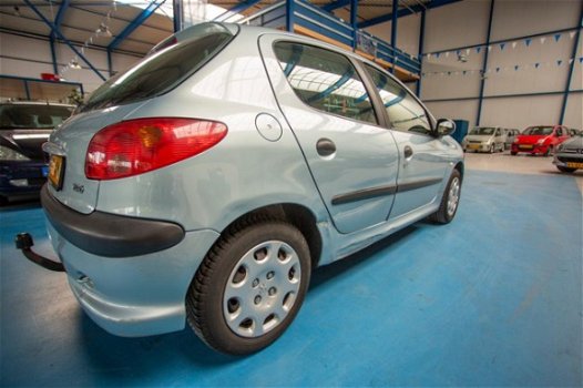 Peugeot 206 - 206; 1.4 5DRS - 1