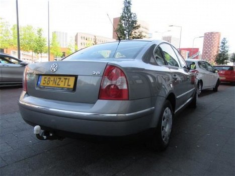 Volkswagen Passat - 2.0-20V Arctic Airco Crusctrl Elecram Trkhaak - 1