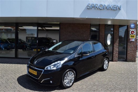 Peugeot 208 - 1.2 110pk Automaat Signature - 1