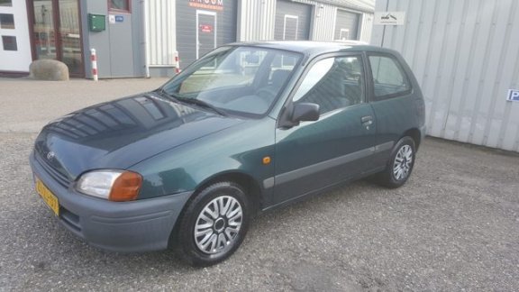 Toyota Starlet - 1.3-16V XLi, , AUTOMAAT - 1