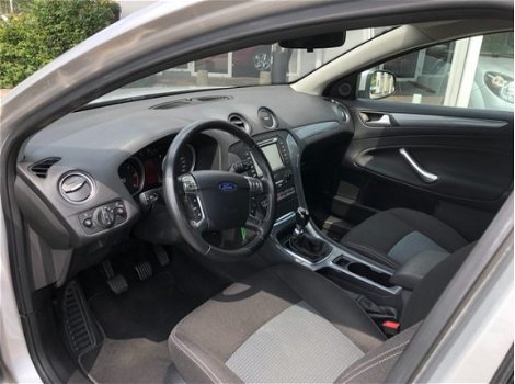 Ford Mondeo Wagon - 1.6 TDCi ECOnetic Titanium Navigatie, Privacy Glass, 2x Pdc - 1