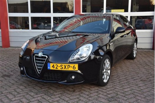 Alfa Romeo Giulietta - 1.6 JTDm Distinctive - 1