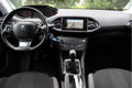 Peugeot 308 - 1.2 PureTech Style | LMV | PDC | DEALER O.H | NAVI | - 1 - Thumbnail