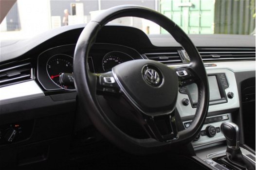 Volkswagen Passat Variant - 1.6 TDI Business Edition | NAVI | PDC | LMV | LED | DEALER O.H | AUTOM | - 1
