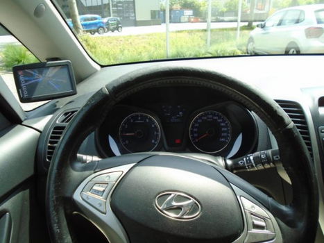 Hyundai ix20 - 1.4i i-Vision + Tom Tom navi - 1