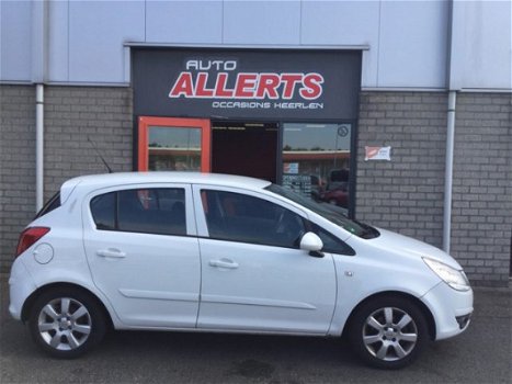 Opel Corsa - 1.3 CDTI 75PK ESSENTIA AIRCO - 1