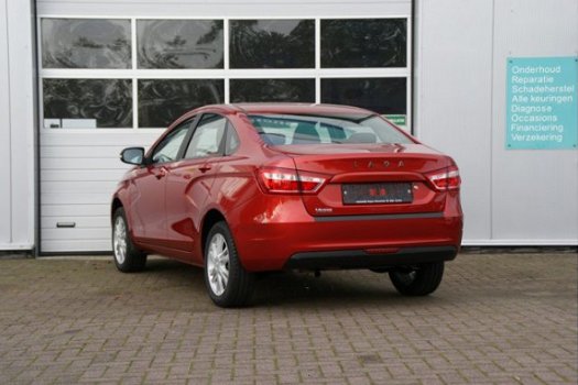 Lada Vesta - 1.6 16V LUXUS AUTOMAAT - 1