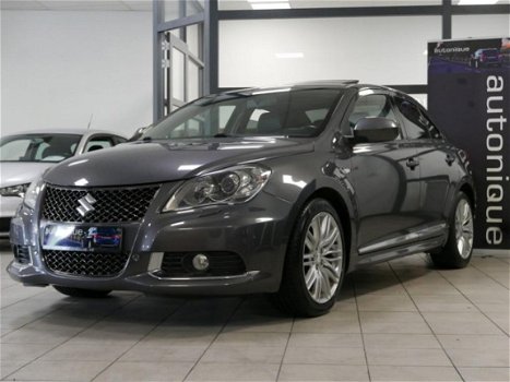 Suzuki Kizashi - 2.4 Sport 4x4 Automaat *70dkm* UNIEKE AUTO VOL Leder/Schuifdak/Xenon/18Inch Dealera - 1