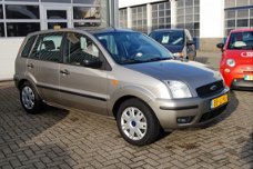 Ford Fusion - 1.4-16V Trend