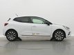 Renault Clio - TCe 100 Zen / Sportieve Uitvoering // Apple Carplay / Android Auto / Full Led / Airco - 1 - Thumbnail