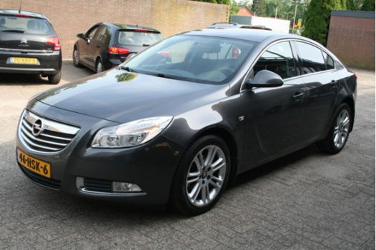 Opel Insignia - 1.8 Edition, LPG G3, navigatie. parkeersensoren - 1