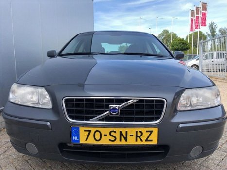 Volvo S60 - 2.4 Edition II - 1