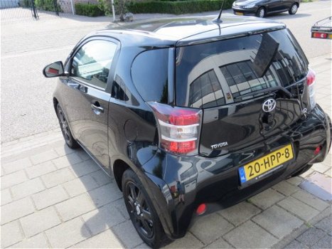 Toyota iQ - 1.0 VVTi Comfort airco navigatie lmv private glass - 1