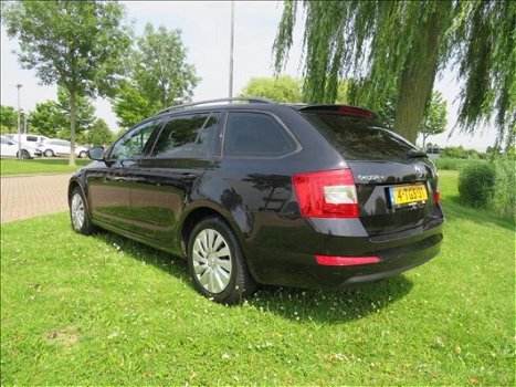 Skoda Octavia Combi - 1.2 TSI Ambition 137000km *NL-AUTO* NAVI CRUISE DEALER ONDERHOUDEN *BOVAG - 1