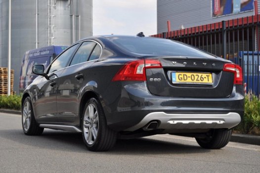 Volvo S60 - 2.0 D3 Summum Grote beurt + Distributieriem Nieuw - 1