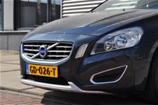 Volvo S60 - 2.0 D3 Summum Grote beurt + Distributieriem Nieuw