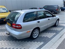 Volvo V40 - 1.8 Europa / nap / airco / nette staat / nwe apk