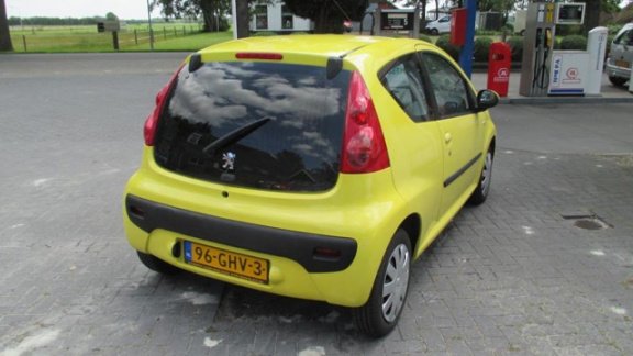 Peugeot 107 - 1.0-12V XS - 1