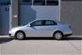 Volkswagen Jetta - 1.6 Comfortline - 1 - Thumbnail