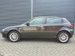 Alfa Romeo 147 - 1.6 T.Spark BOSE NAP NW Distrib LUXE - 1 - Thumbnail