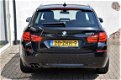 BMW 5-serie Touring - 520i Upgrade Edition M-sport, M-stuur(flippers), Sportstoelen, Xenon, Navi Pro - 1 - Thumbnail