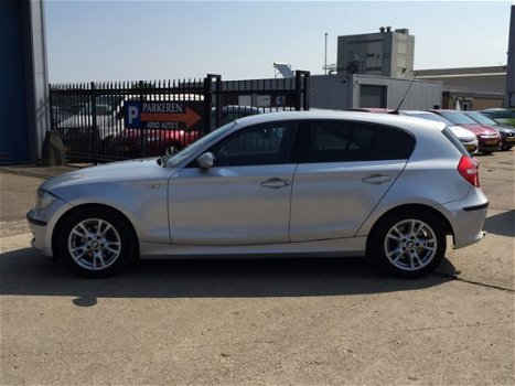 BMW 1-serie - 118d Corporate Executive 5-DEURS, 6-BAK, AIRCO, CRUISE CONTROL, 4X ELEK-RAMEN, CENT-VE - 1