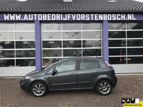 Fiat Punto - 1.3 M-Jet Easy * NAVIGATIE * LEDER * AIRCO - 1