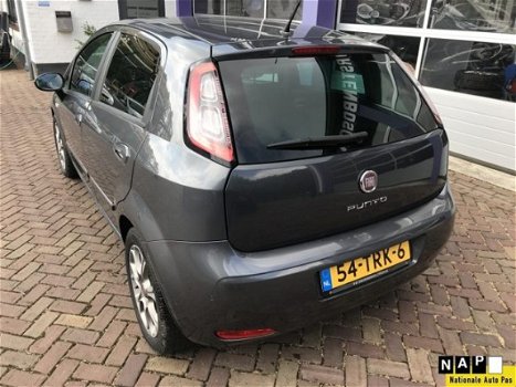 Fiat Punto - 1.3 M-Jet Easy * NAVIGATIE * LEDER * AIRCO - 1