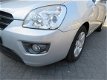 Kia Carens - 2.0 CVVT X-ECUTIVE NAV - 1 - Thumbnail