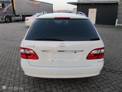 Mercedes-Benz E-klasse Combi - - 320 YOUNTIMER 7 zitter. 83246 KM - 1