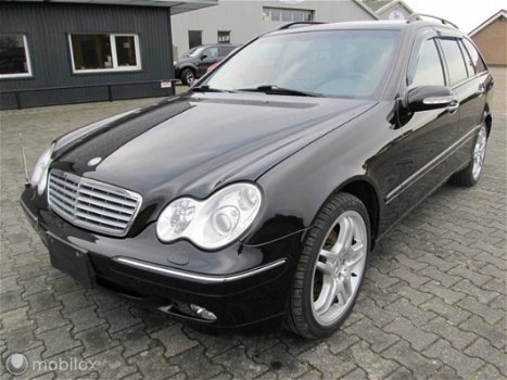 Mercedes-Benz C-klasse Combi - 240 Avantgarde 4-Matic - 1