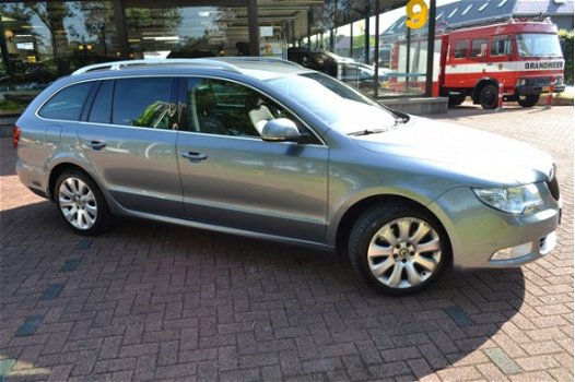 Skoda Superb Combi - 1.8 TSI Ambition Business Line AUTOMAAT/ ECC/ LMV/ CV/ AIRCO/ EL.RAMEN/ ETC - 1