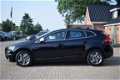 Volvo V40 - 2.0 D2 R-Design Navigatie *All in prijs - 1 - Thumbnail