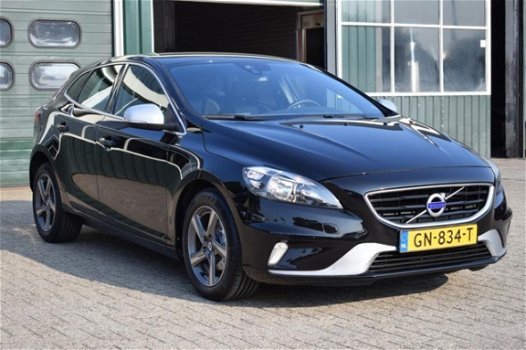 Volvo V40 - 2.0 D2 R-Design Navigatie *All in prijs - 1