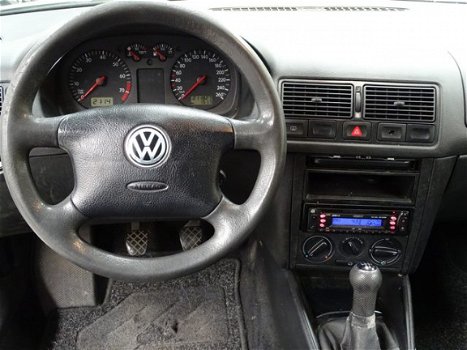 Volkswagen Golf - 1.8-5V Trendline Trekhaak Nap Stuurbekrachtiging - 1