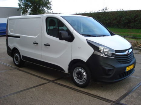 Opel Vivaro - 2.0 D 66KW AIRCO - NAVIGATIE - 1